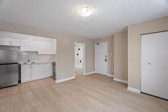 Interior Photo - Arbor Village Hollington