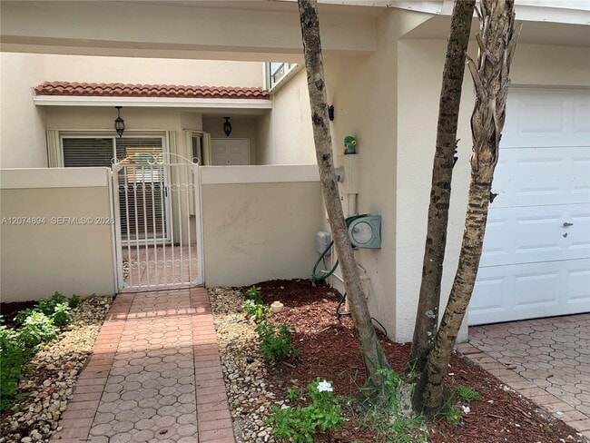 Foto del edificio - 4447 NW 98th Ave
