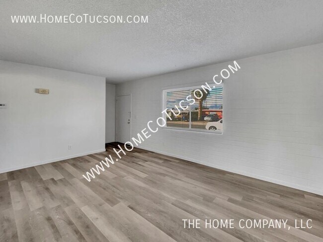Foto del edificio - 3666 E Ellington Pl
