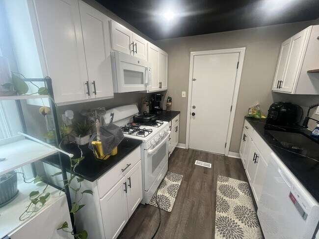 Photo - Rockland Apartment