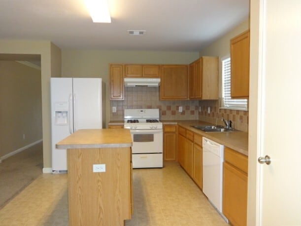 Building Photo - 20707 Cypress Vale Dr