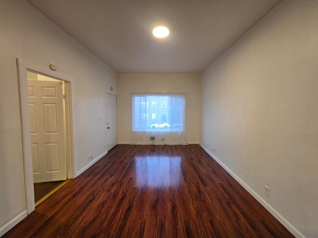 Photo - 2117 West St Apartment