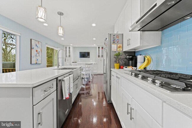 Foto del edificio - 1411 Aldenham Ln