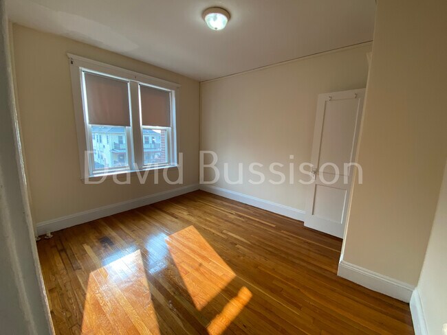 Foto del edificio - 105 Washington St