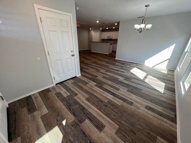 Foto del edificio - 5608 Jarvis St