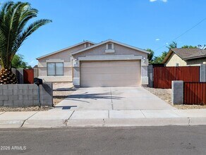 Building Photo - 2536 E McArthur Dr