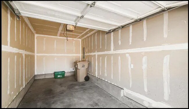 Foto del edificio - 159 Montgomery Dr