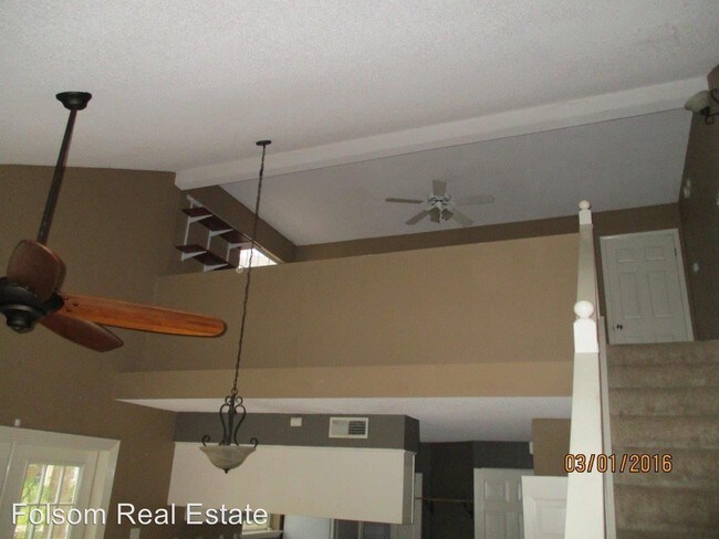 Building Photo - 2 br, 2 bath House - 4823 Easy Street