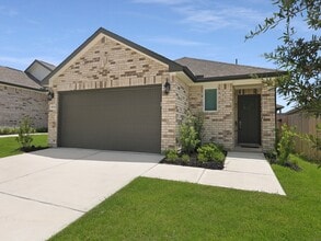 Building Photo - 18718 Timber Gln Dr