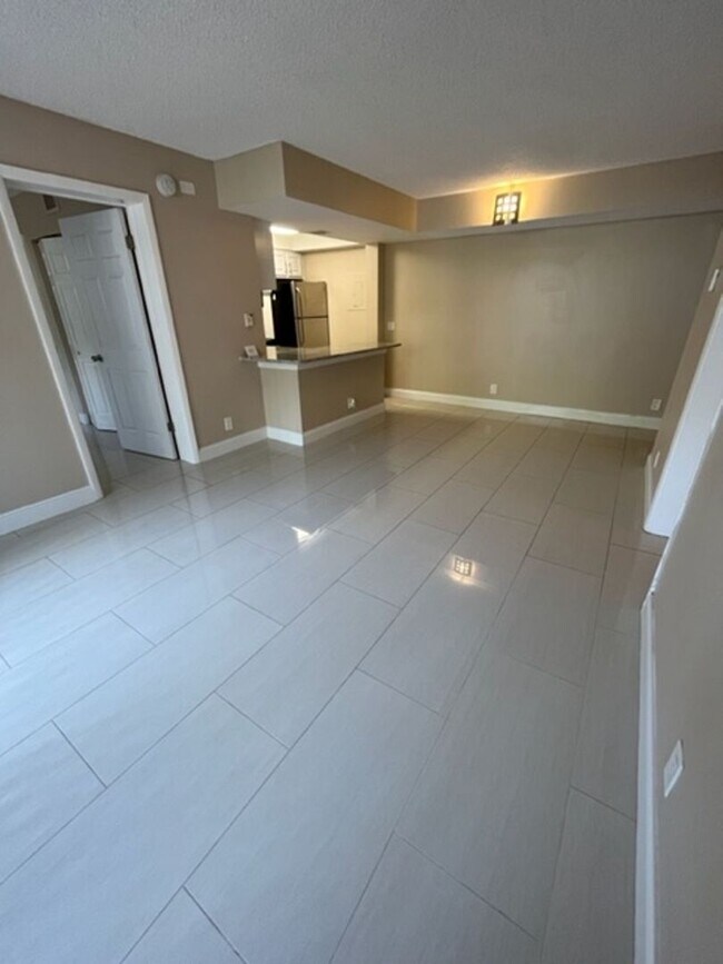 Building Photo - TWO BEDROOM TWO BATHROOM! WATERFRONT COMMU...