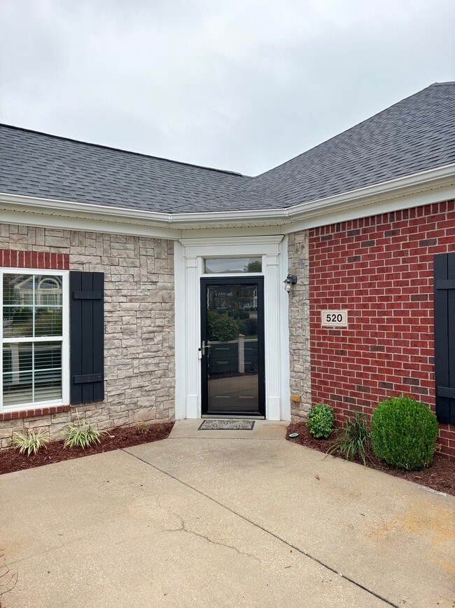 Building Photo - 2500 Crossings Blvd