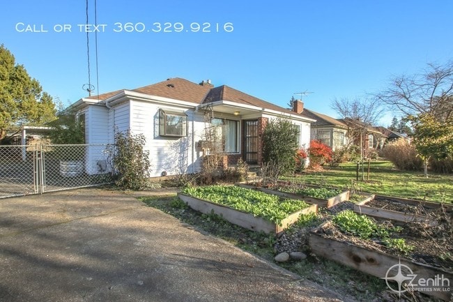 Building Photo - 512 NW 45th St