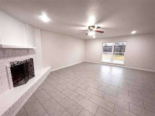 Foto del edificio - 3732 Sugarberry Dr