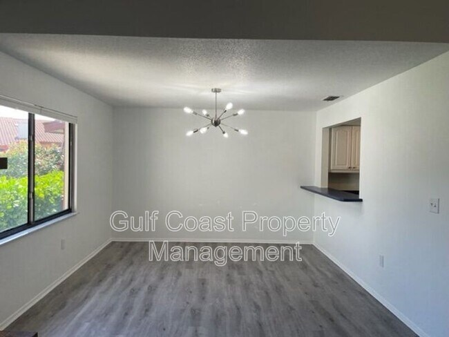 Building Photo - 747 Sorrento Inlet