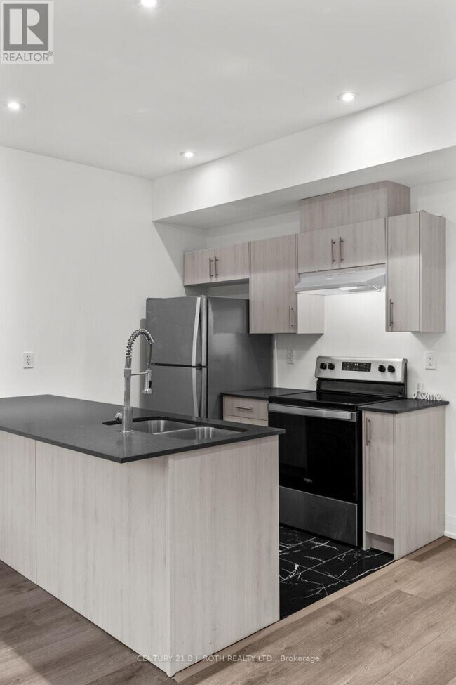 Building Photo - 148 Gateland Dr
