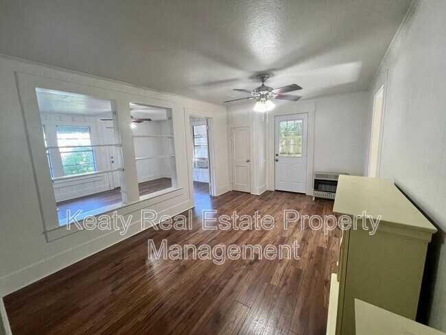 Foto del edificio - 503 Southdown Pl
