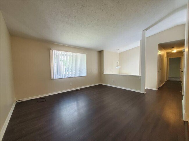 Foto del edificio - 3157 Millbury Ave