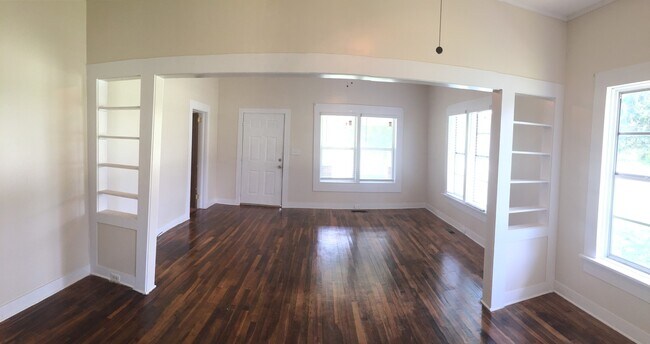 Foto del edificio - Remodeled 3 BDR / 1 BA Home, Small Town Living