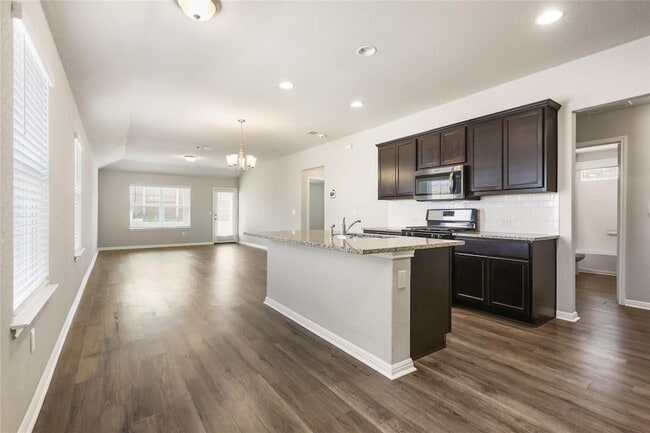 Building Photo - 201 Frederick Dr