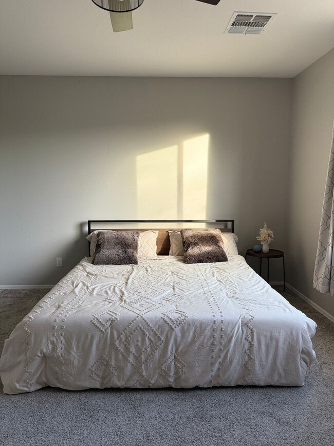 Master Bedroom - 1631 E Paul Dr