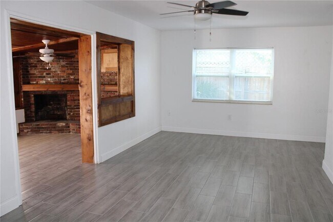 Foto del edificio - 10704 50th Ave N