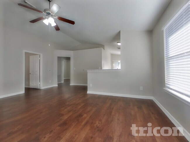 Building Photo - 3155 Boynton Dr