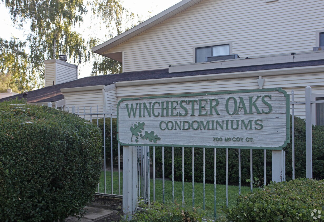 Foto del edificio - Winchester Oaks Condominiums