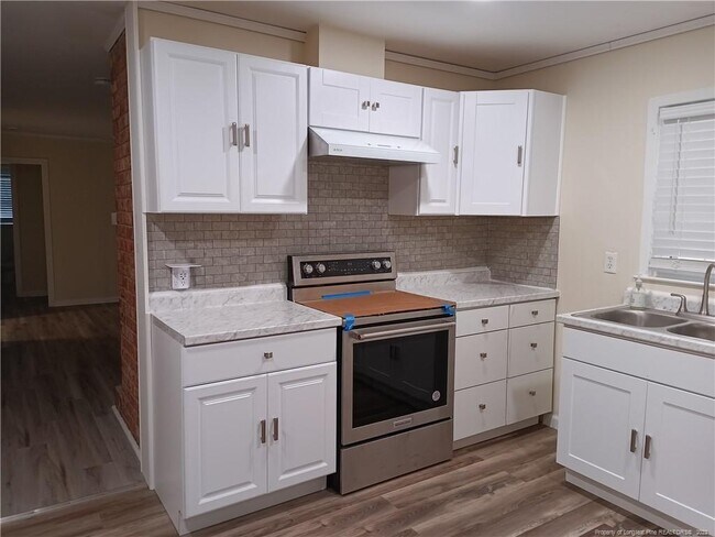 Building Photo - 407 Southwick Dr