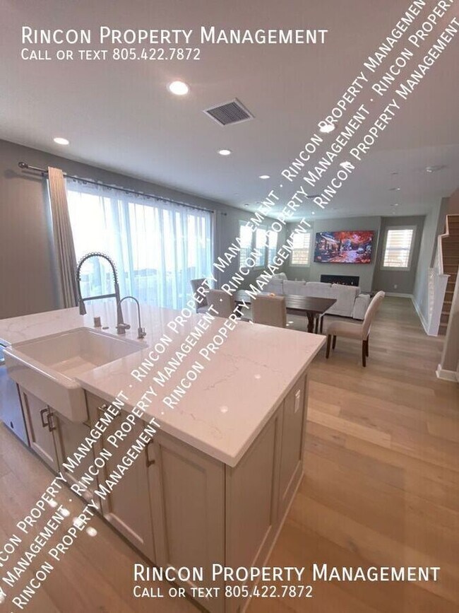 Foto del edificio - ONE BEDROOM RENTAL with Ensuite Bathroom a...