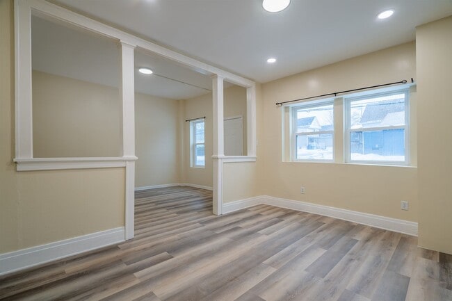 Building Photo - 86 Hawley St