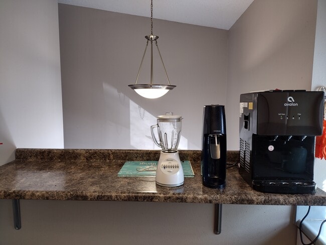 Building Photo - 2229 9th St