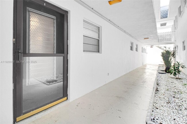 Building Photo - 6505 Winfield Blvd