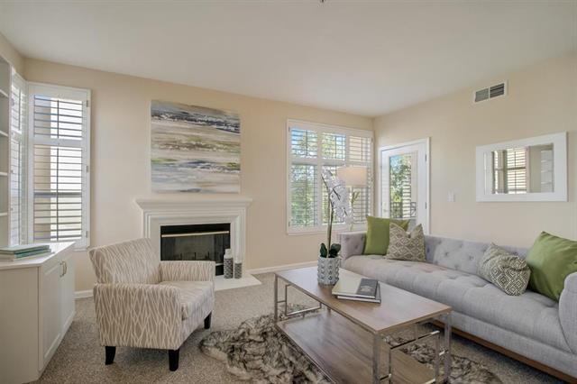 Living Room - 1951 Ofarrell St