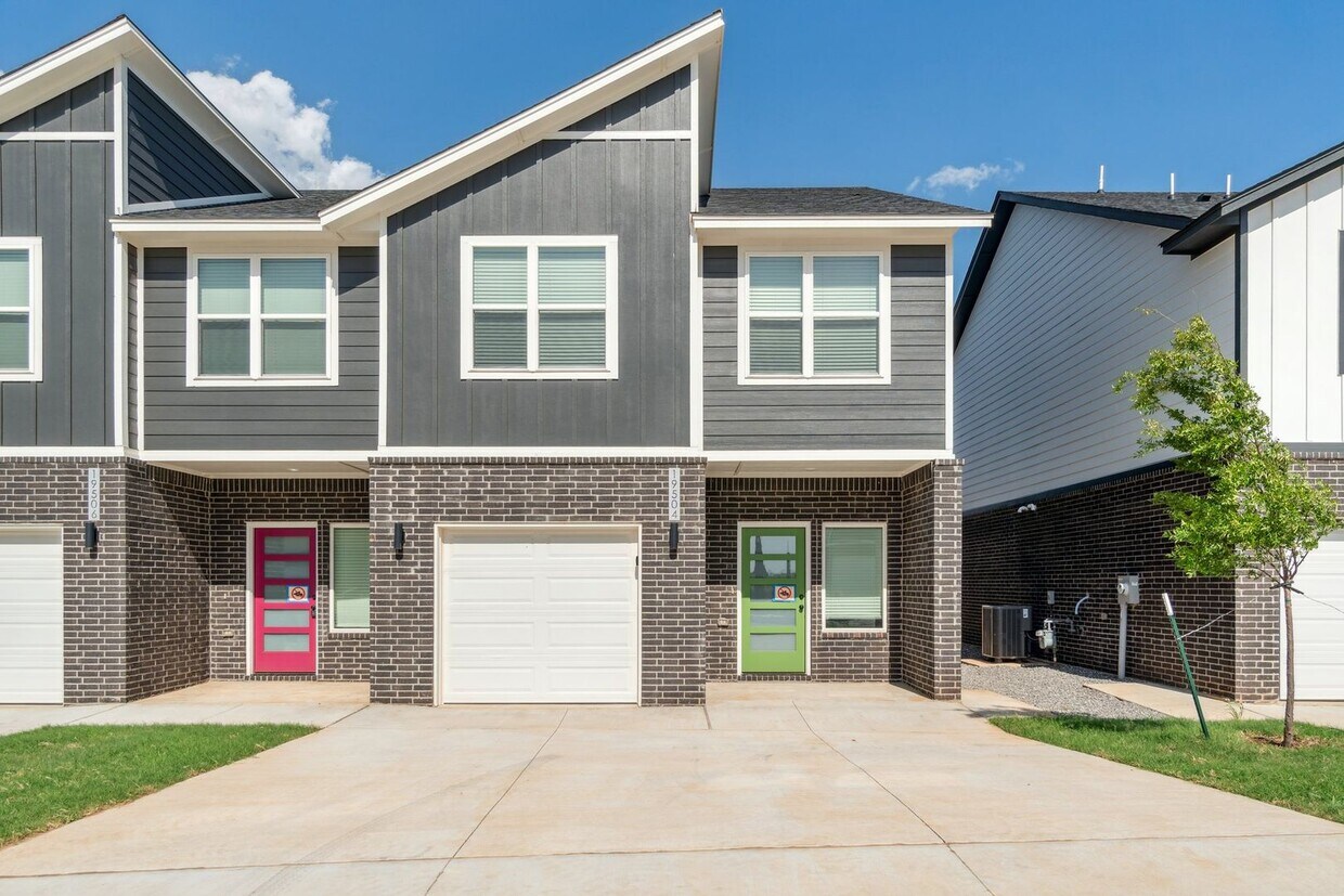 Photo - 19602 Molly Dr (Edmond, OK)