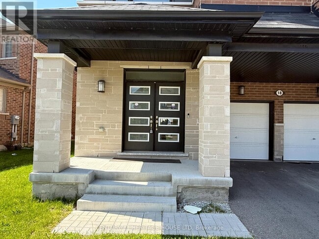 Building Photo - 18 Dolucci Crois.
