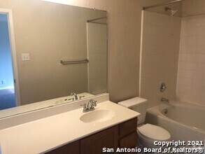 Building Photo - 161 Hampton Cove
