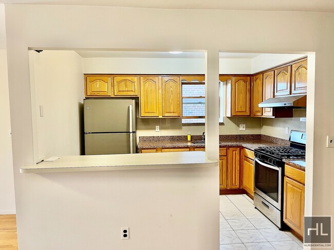 Foto del edificio - 219 Bay 44th St