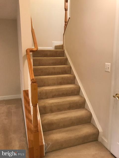 Building Photo - 3680 Chippendale Cir
