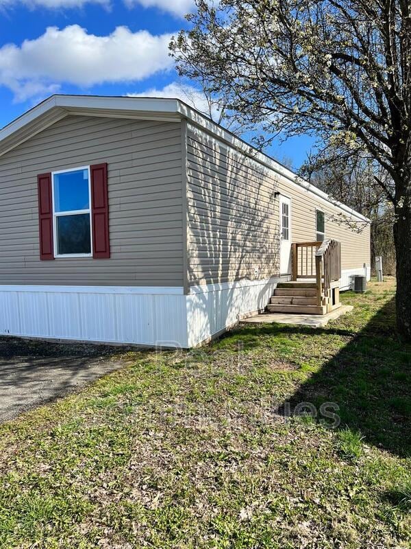 215 Peach St, Hopkinsville, KY 42240 House for Rent in Hopkinsville