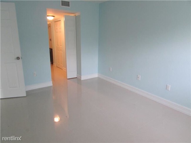 Building Photo - 1033 Lenox Ave