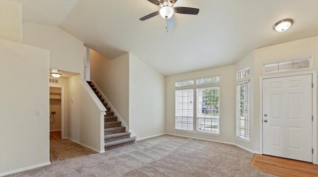Building Photo - 2704 N Valley Green Way