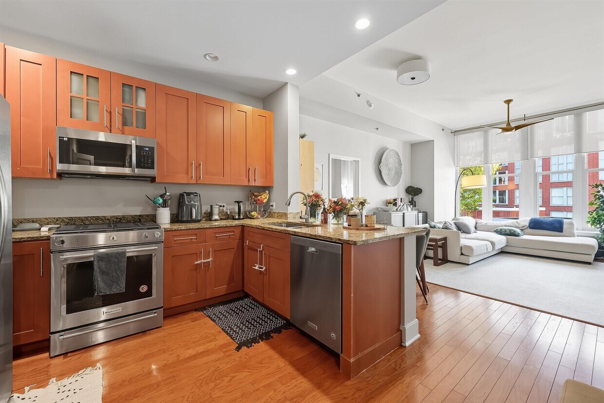 Foto principal - 1125 Maxwell Ln