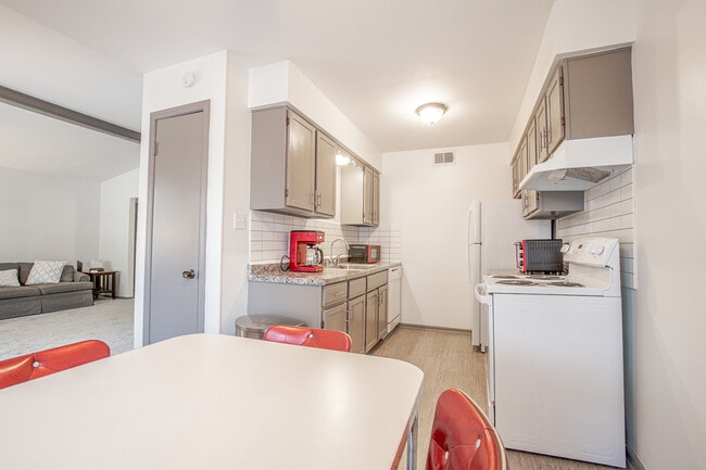 Foto del edificio - 6711 S Richmond Ave