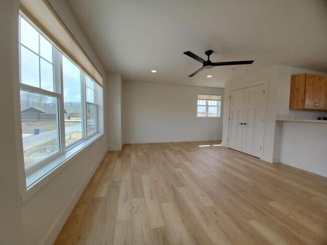 Foto del edificio - 3354 S 30th Ave