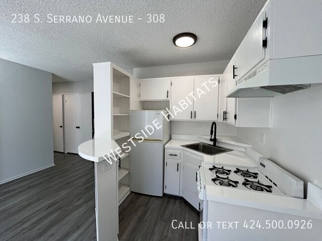 Building Photo - 238 Serrano Ave