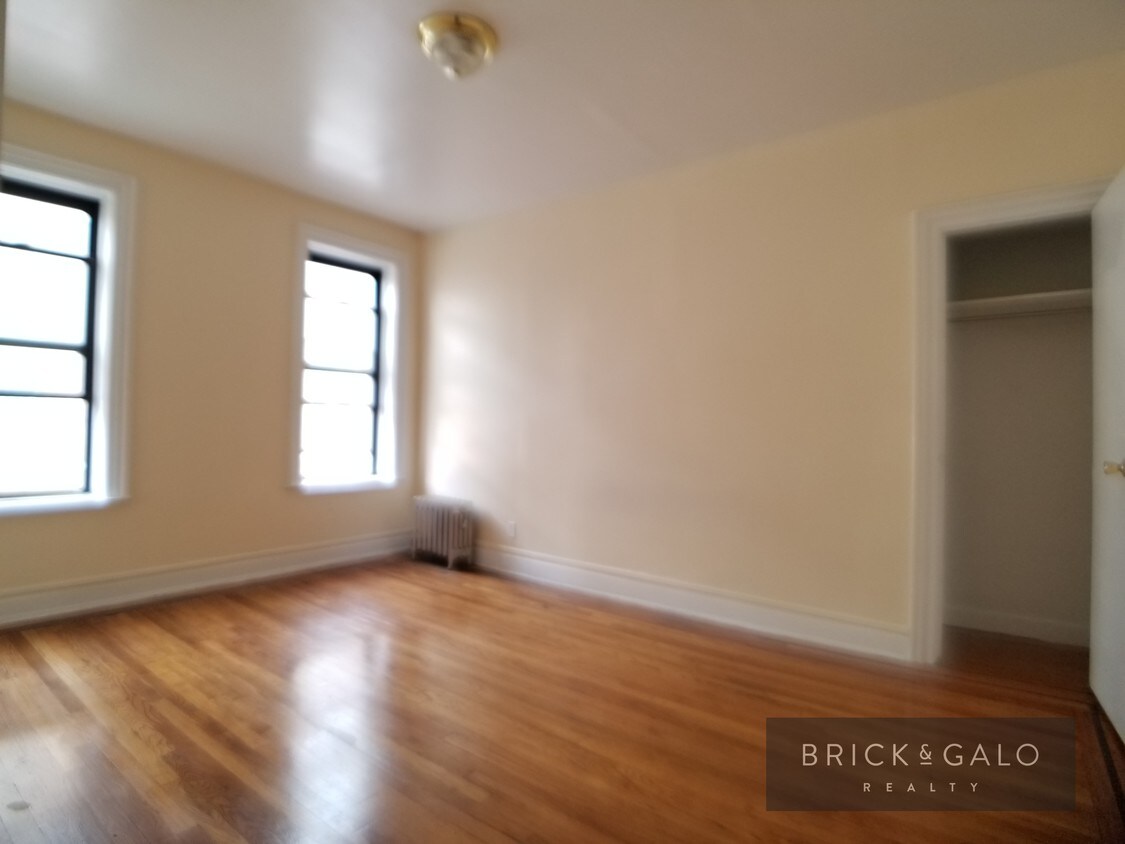 Building Photo - 1633 Sterling Pl