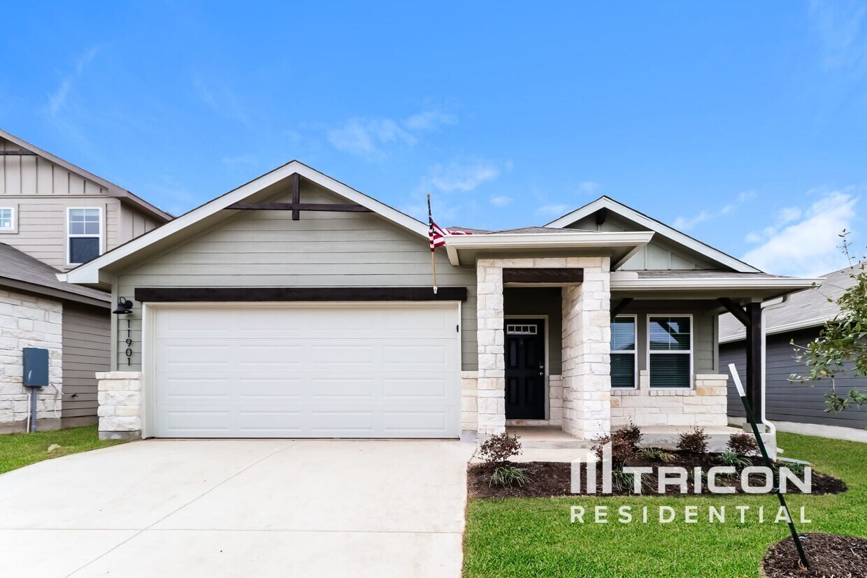 Foto principal - 11901 Copperstone Ave
