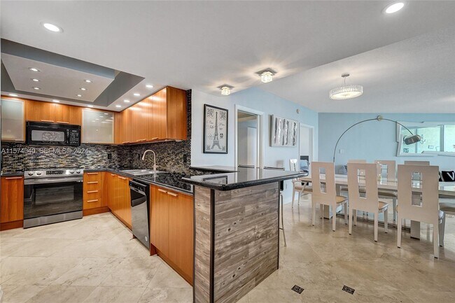 Foto del edificio - 16699 Collins Ave