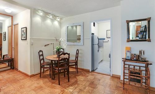 Foto del edificio - 67 E 12th St