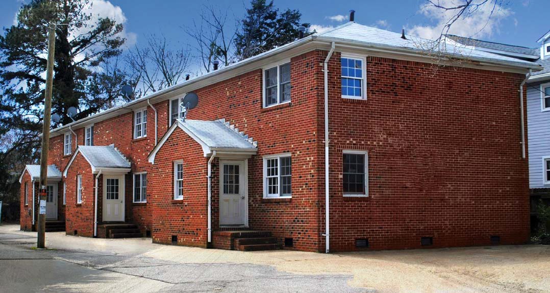 Primary Photo - 123-127 D View Ave
